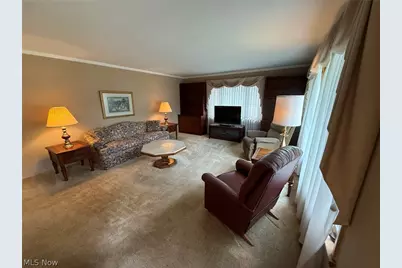 120 E 21st Street, Dover, OH 44622 - Photo 2