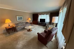 120 E 21st St, Dover, OH 44622 - Photo 2
