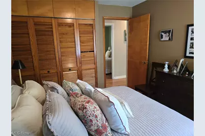 15021 Florence Drive, Maple Heights, OH 44137 - Photo 8