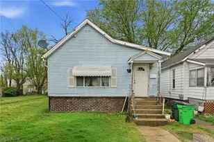 113 15th St NW, Barberton, OH 44203 - Photo 1