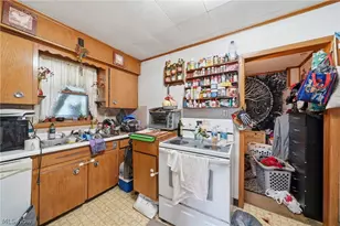 113 15th St NW, Barberton, OH 44203 - Photo 16
