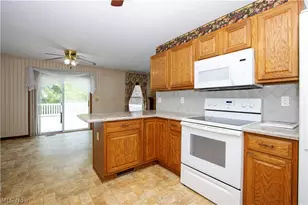 4937 Pine Ridge Dr, Wooster, OH 44691 - Photo 8