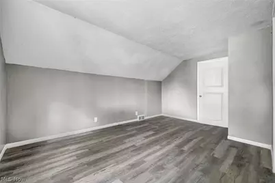 1574 East Avenue, Akron, OH 44314 - Photo 18