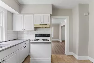 974 Lovers Lane, Akron, OH 44306 - Photo 12