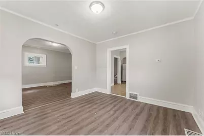 974 Lovers Lane, Akron, OH 44306 - Photo 8