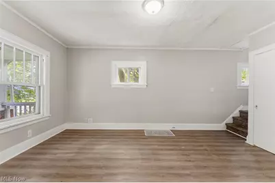 974 Lovers Lane, Akron, OH 44306 - Photo 6