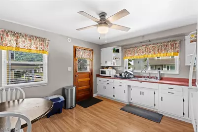 12 Cross Street, Bridgeport, OH 43912 - Photo 10