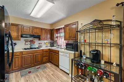 5030 Manchester Road, Akron, OH 44319 - Photo 12