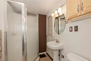 1761 Oakmount Rd, South Euclid, OH 44121 - Photo 14