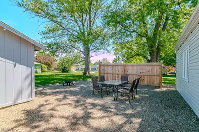 9017 Woodridge Lane, Mentor, OH 44060 - Photo 6