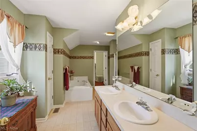 1295 Shady Lakes Drive, Kent, OH 44240 - Photo 26
