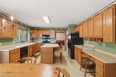 1295 Shady Lakes Drive, Kent, OH 44240 - Photo 10