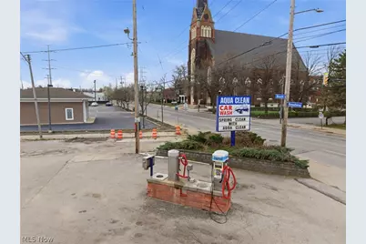 8219 Broadway Avenue, Loveland, OH 44105 - Photo 16