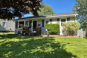 593 Stanley Rd, Akron, OH 44312 - Photo 2