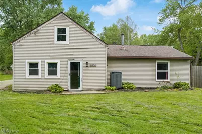 5434 Clay Street, Louisville, OH 44641 - Photo 2