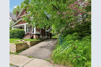 897 Polk Avenue, Akron, OH 44314 - Photo 2