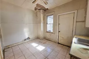 732 Kendall Ave, Steubenville, OH 43952 - Photo 12