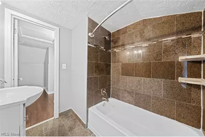 3504 E Scarborough Road, Cleveland Heights, OH 44118 - Photo 24