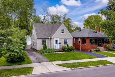 3504 E Scarborough Road, Cleveland Heights, OH 44118 - Photo 1