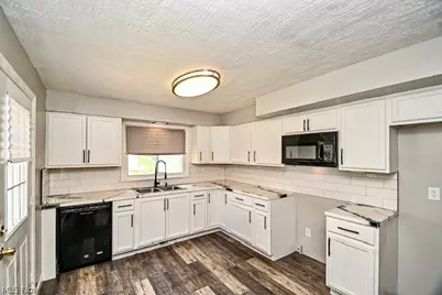 2935 15th Street NW, Canton, OH 44708 - Photo 8