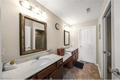 1930 Fairways Drive, Streetsboro, OH 44241 - Photo 24