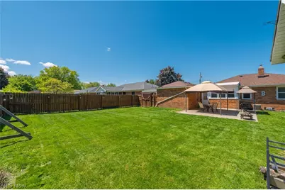 3209 Tressa Avenue, Lorain, OH 44052 - Photo 48