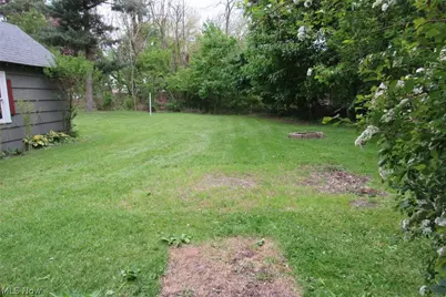 2042 W Prospect Road, Ashtabula, OH 44004 - Photo 22