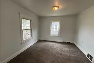 1713 Regal Ave NE, Canton, OH 44705 - Photo 8