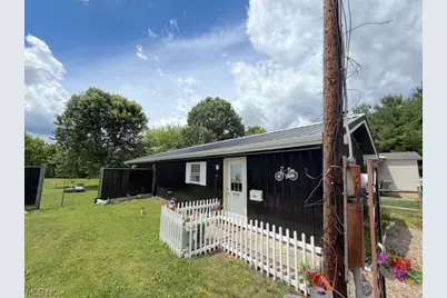 500 Holiday Avenue, Uhrichsville, OH 44683 - Photo 16