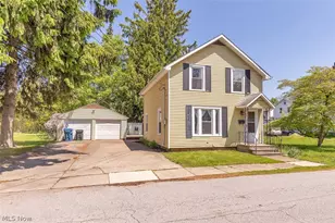 133 Crown Hill Ave, Amherst, OH 44001 - Photo 2