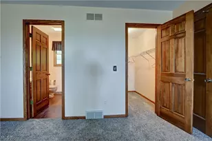 883 Basel St, Sugarcreek, OH 44681 - Photo 24