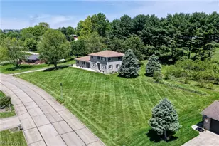 883 Basel St, Sugarcreek, OH 44681 - Photo 2