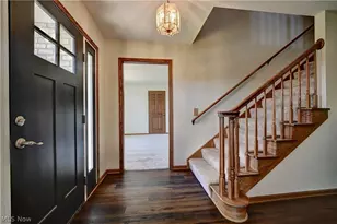 883 Basel St, Sugarcreek, OH 44681 - Photo 4