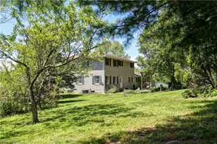 883 Basel St, Sugarcreek, OH 44681 - Photo 48