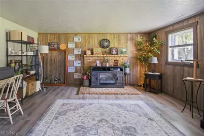 12097 Lisa Avenue NW, Hartville, OH 44632 - Photo 24