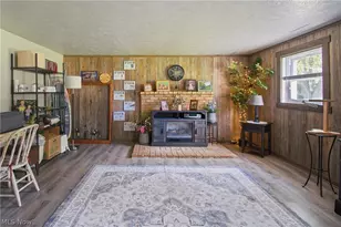 12097 Lisa Ave NW, Hartville, OH 44632 - Photo 24