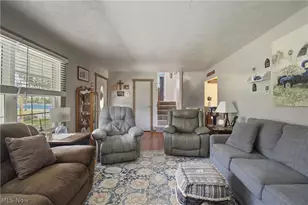 12097 Lisa Ave NW, Hartville, OH 44632 - Photo 6