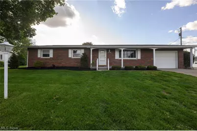 804 4th Street SE, New Philadelphia, OH 44663 - Photo 1