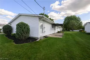 804 4th St SE, New Philadelphia, OH 44663 - Photo 4