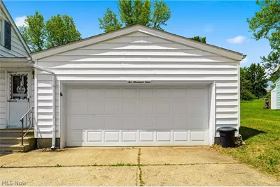 201 Menegay Road, Louisville, OH 44641 - Photo 2
