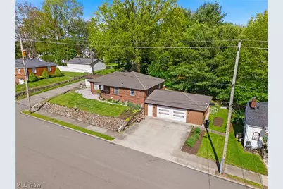 330 Tuscarawas Street NE, Navarre, OH 44662 - Photo 6