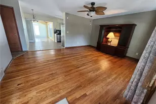 3669 Prospect St, Mogadore, OH 44260 - Photo 6