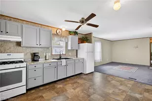 9525 Woodworth Rd, North Lima, OH 44452 - Photo 8