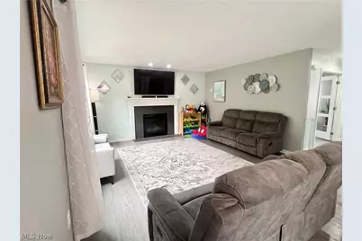 10523 Herrington Drive, Aurora, OH 44202 - Photo 8