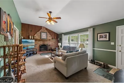 111 Leaview Lane, Chagrin Falls, OH 44022 - Photo 4