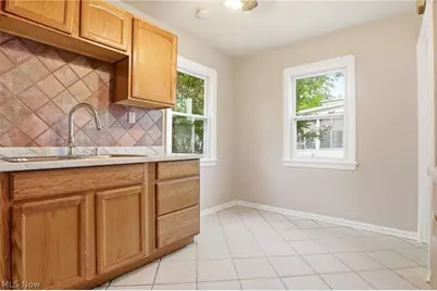 4538 Telhurst Road, South Euclid, OH 44121 - Photo 12