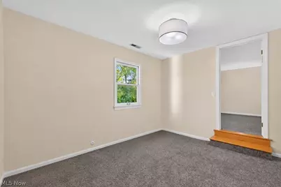 22325 Fairmount Boulevard, Huber Heights, OH 44118 - Photo 26