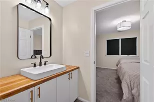 22325 Fairmount Blvd, Huber Heights, OH 44118 - Photo 24