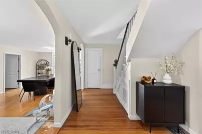 22325 Fairmount Boulevard, Huber Heights, OH 44118 - Photo 4