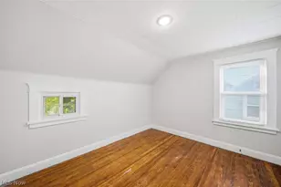 1524 E 221st St, Euclid, OH 44117 - Photo 18